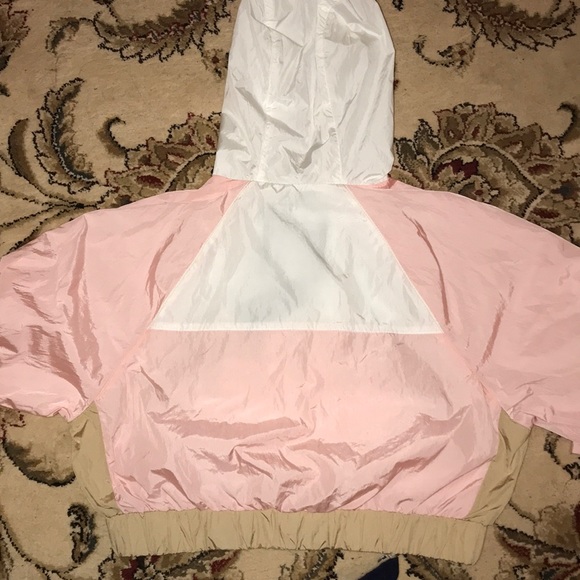 Hollister Cropped Raincoat - Picture 7 of 7